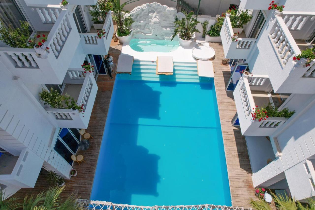 Relax 4*